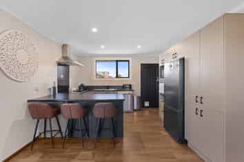15 Cross Street, MILTON