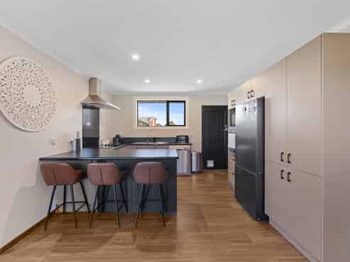 15 Cross Street, Milton