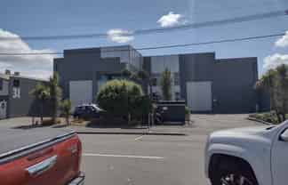 Modern office/warehouse - Addington