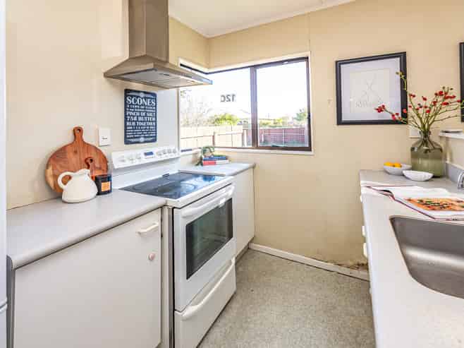 12C Cornwall Road, Springvale