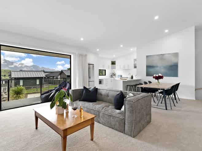 11 St Samantha Lane, Queenstown