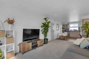1/22A Neill Street, Hornby