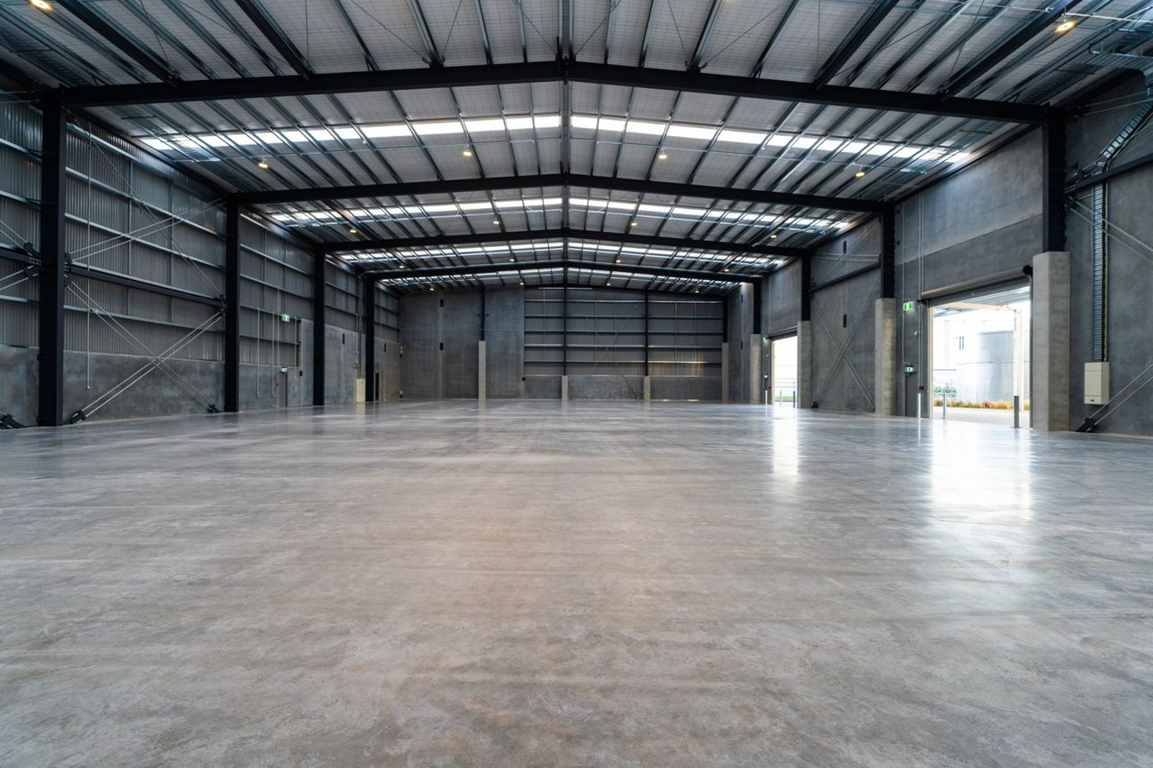 Brand new industrial build - Hornby - Vista 4
