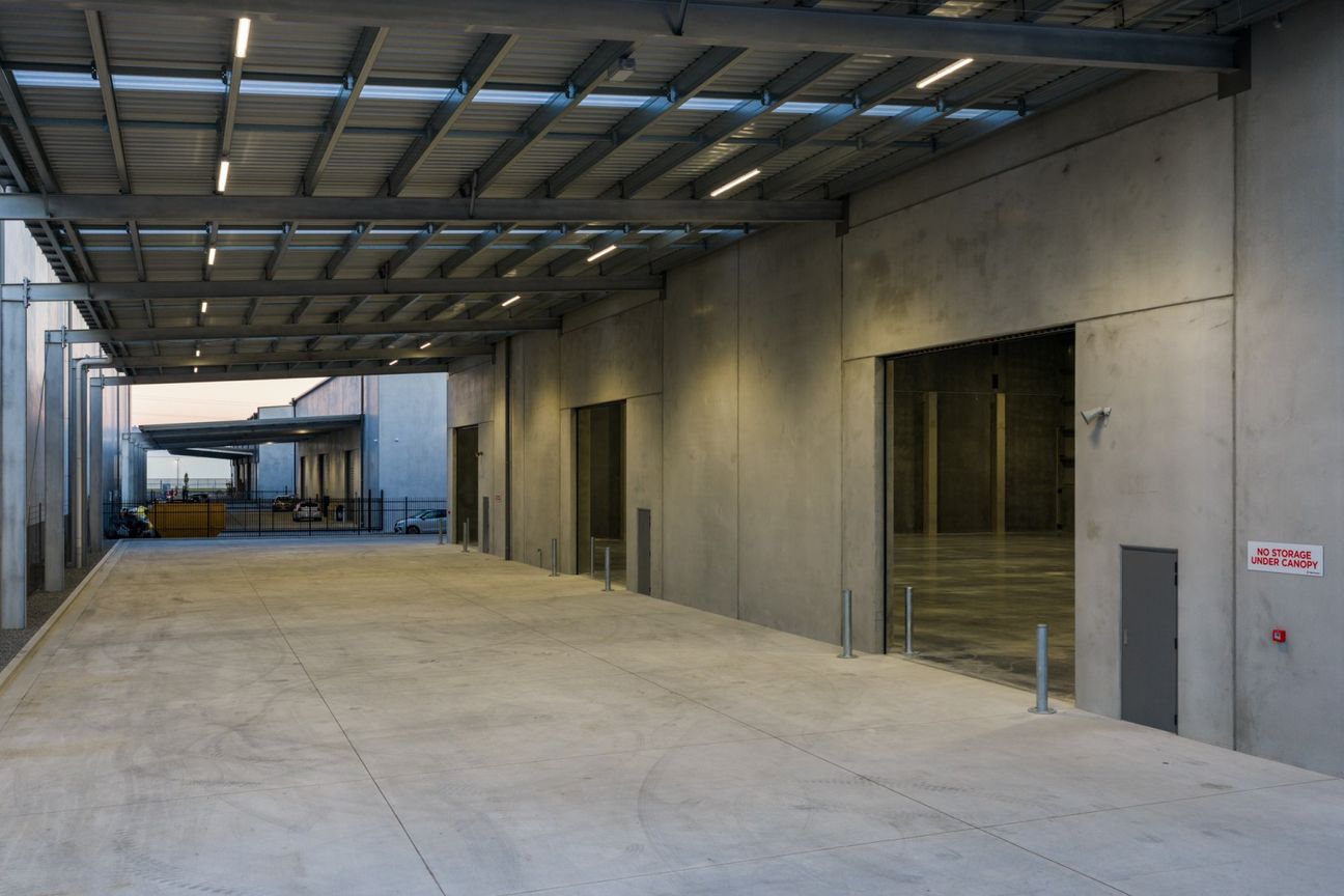 Brand new industrial build - Hornby - Vista 3