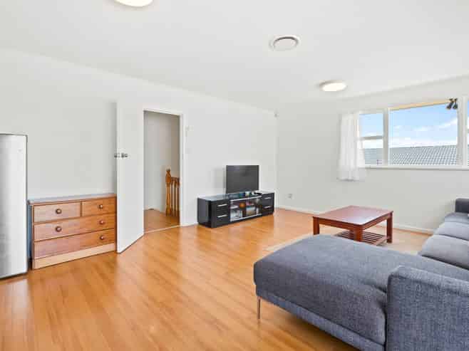 40 Target Road, Totara Vale