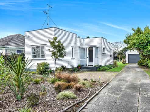 216 Fox Street, Hamilton East
