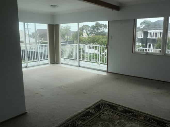 2/1 Sayegh Street, St Heliers