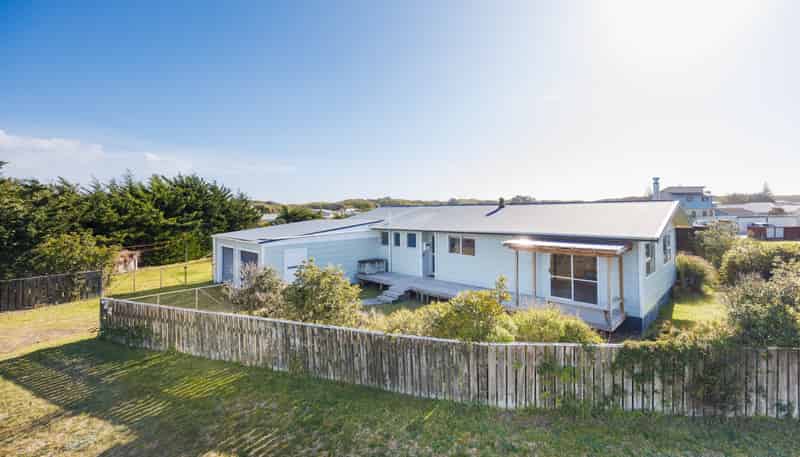 24 Te Kiri Street, Himatangi Beach