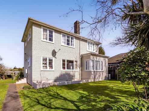44A Riemenschneider Street, Manaia