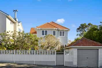 66 Messines Road, Karori