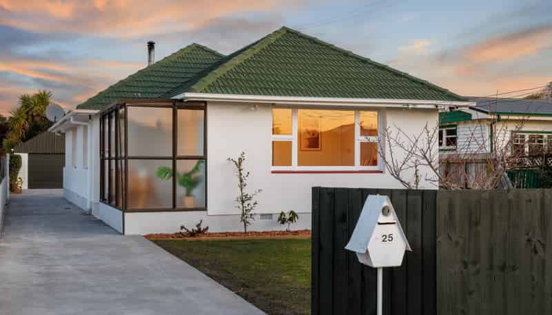 25 Cradock Street, South New Brighton