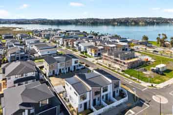 19, 21  Habitat Place &  34 Observation Green, Hobsonville