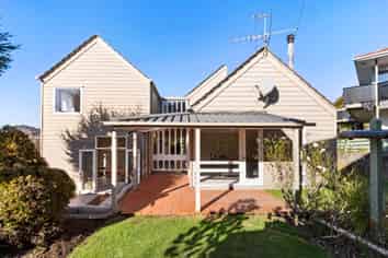 4 Ridd Crescent, Karori