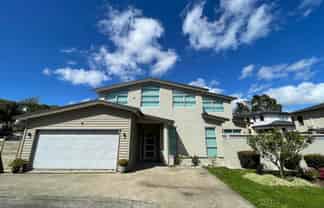 8 Mana Lane, Pinehill