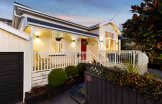 17 Cooper Street, Karori