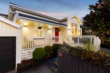 17 Cooper Street, Karori