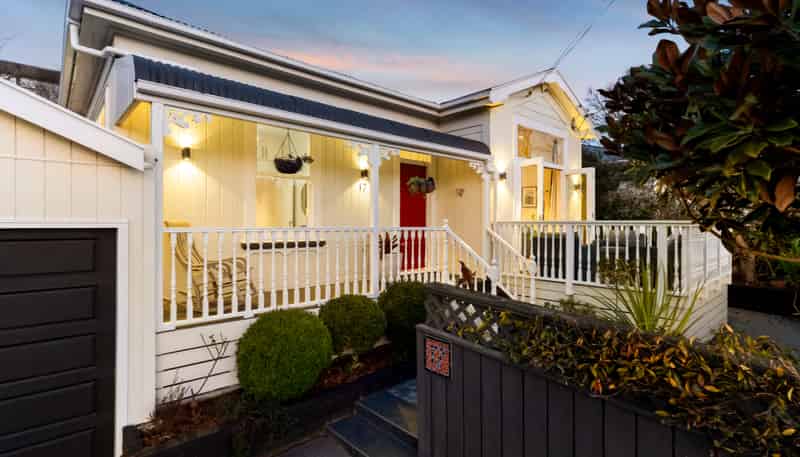 17 Cooper Street, Karori