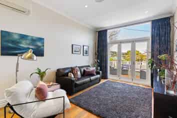 17 Cooper Street, Karori