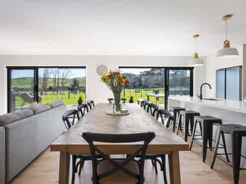 336 Valley Road, Colyton