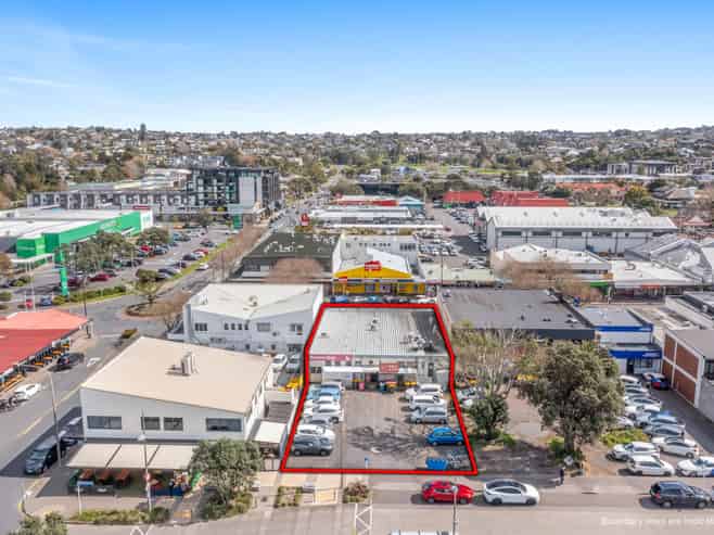 FABULOUS BEACHSIDE DEVELOPMENT SITE!
