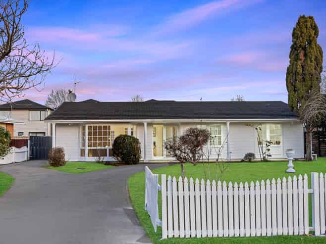 42 Manse Road, Pahurehure