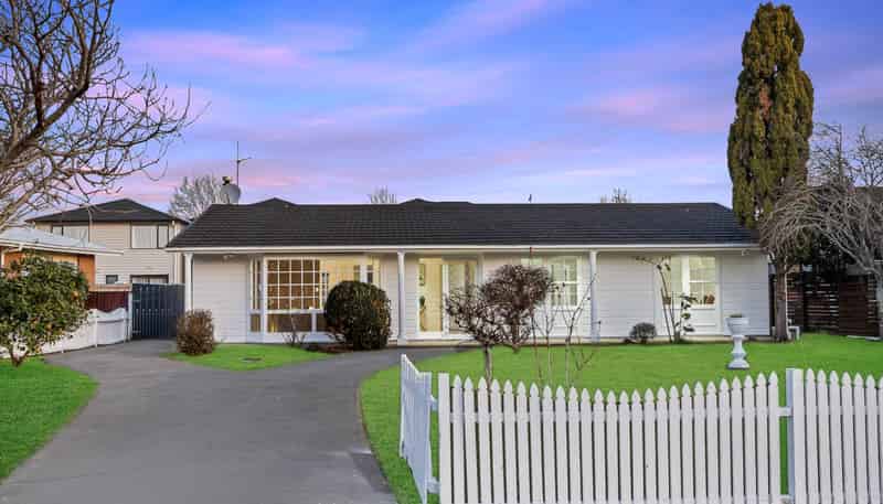 42 Manse Road, Pahurehure