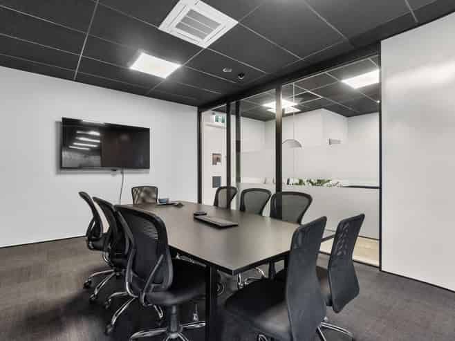 Inviting Victoria Street Office