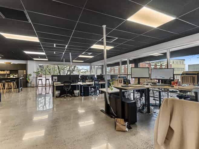 Inviting Victoria Street Office