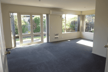 2/30 Newnham Terrace, Riccarton