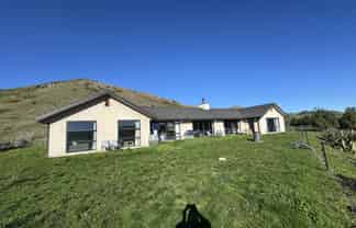 253 Barracks Road, Fairhall