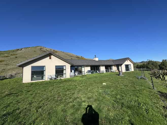 253 Barracks Road, Fairhall