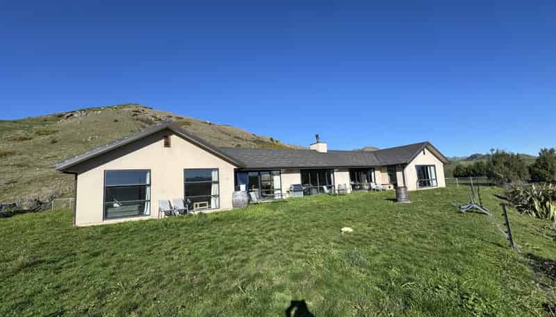 253 Barracks Road, Fairhall