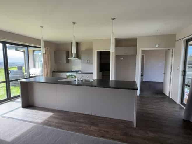 253 Barracks Road, Fairhall