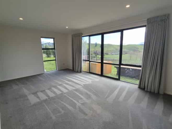 253 Barracks Road, Fairhall