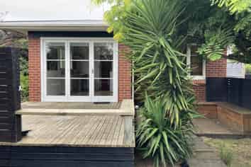 12 Cambridge Road, Martinborough