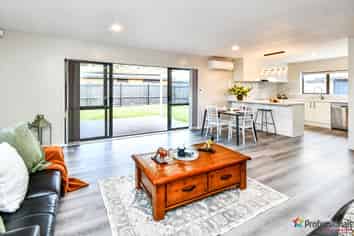 15 Alderson Lane, Favona