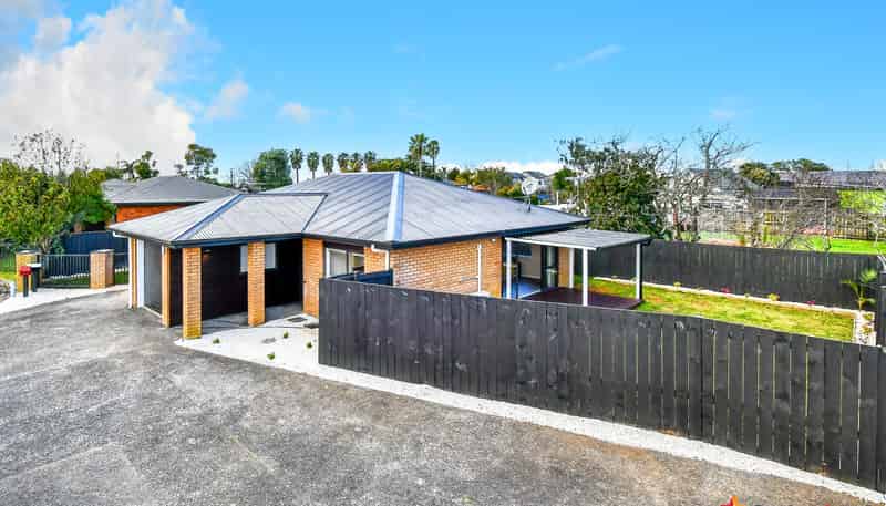 15 Alderson Lane, Favona