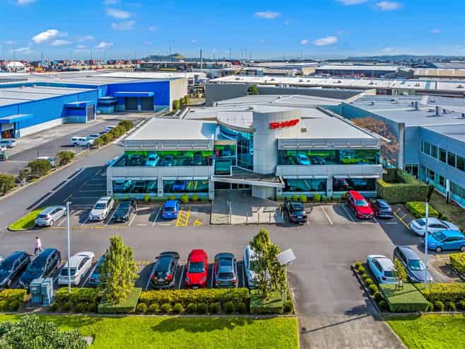 CBRE | Premium Penrose Facility