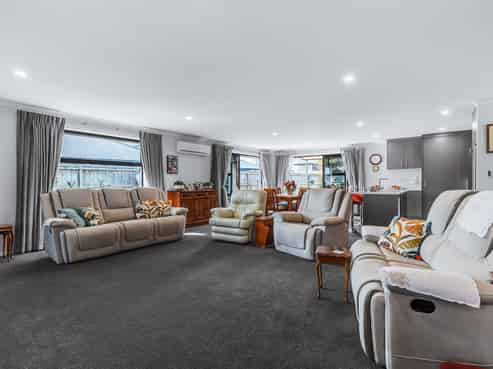 9 Harakeke Drive, Wharewaka