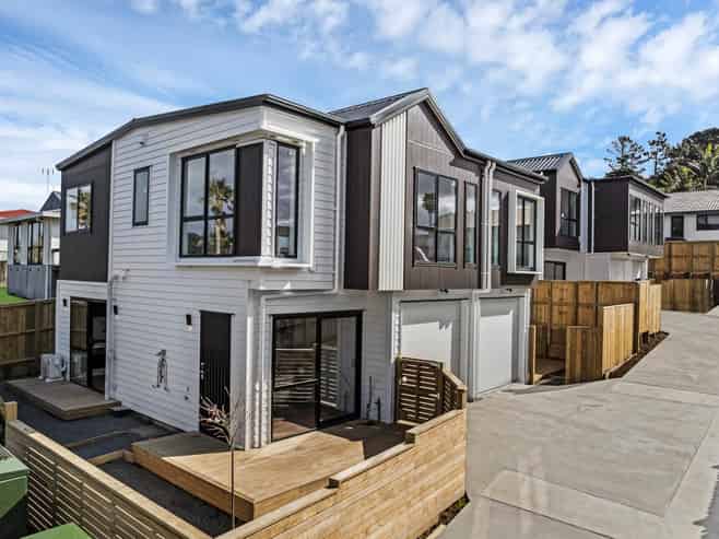 29 Caribbean Drive, Unsworth Heights