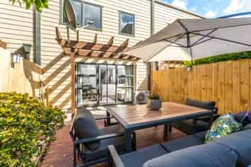 11/17 Harbour View Road, Te Atatu Peninsula