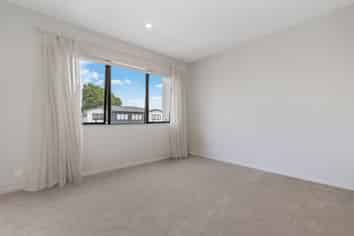 8 Katikati Drive, Manurewa