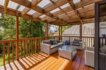 16 Causeway Road, Paihia