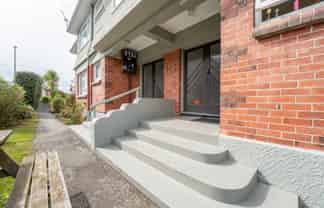 4/178 Le Cren Street, Seaview