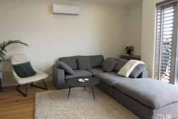 8/2 Warrant Officer Lane, Hobsonville