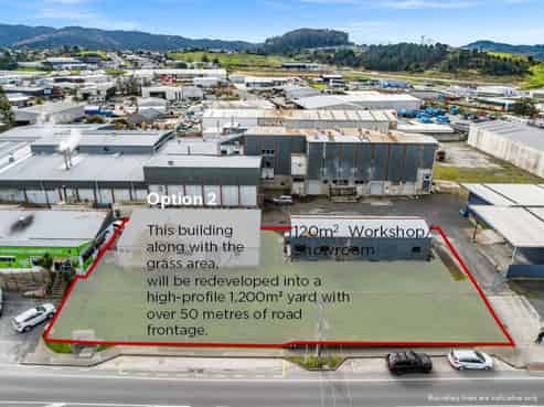 High visibility leasing opportunity!