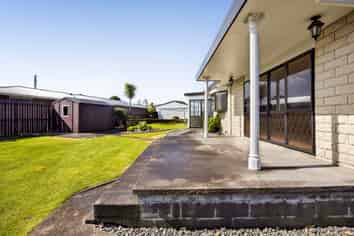 14 Pohutukawa Drive, Opunake