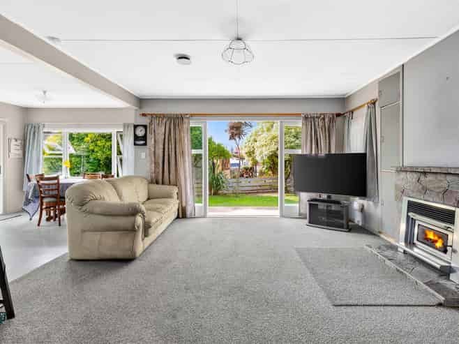 21 Wadsworth Street, Takaka