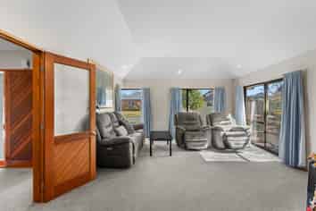 8 Claverley Gardens, Avonhead