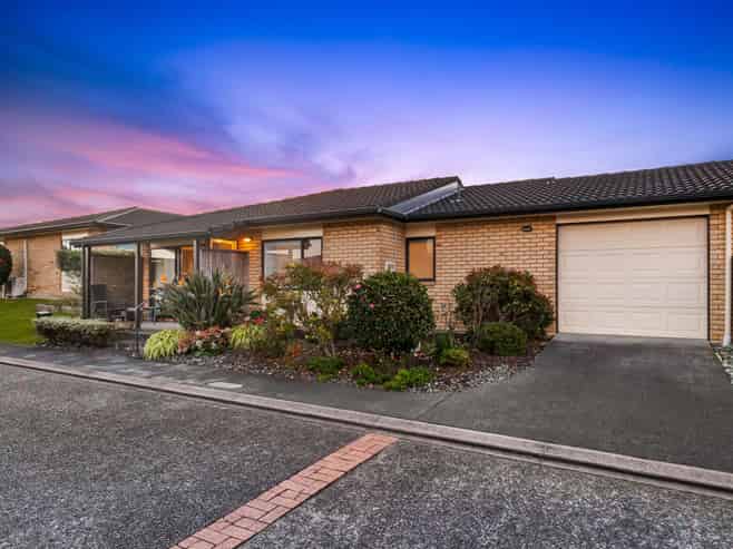 39/197 Royal Road, Massey
